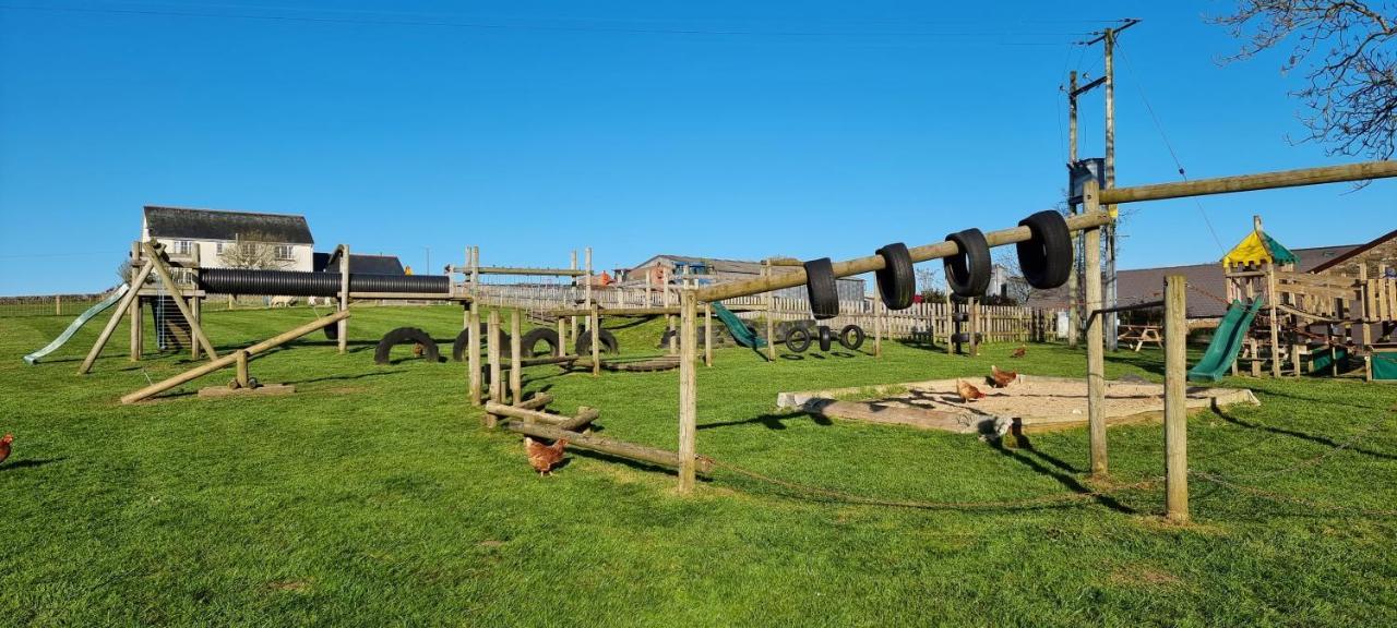 Llety Cynin 4* Llangynin